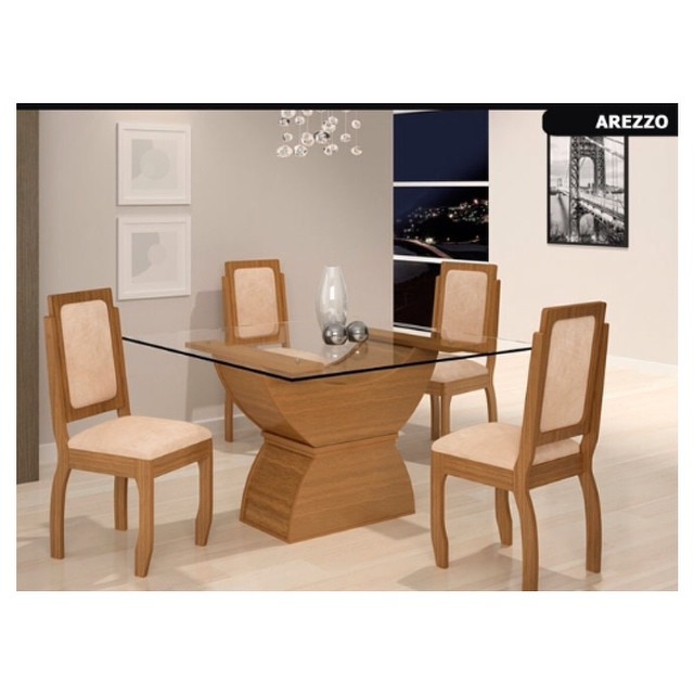 foto da Mesa com 4 cadeiras estofadas em MDF com tampo de vidro Bahia Móveis